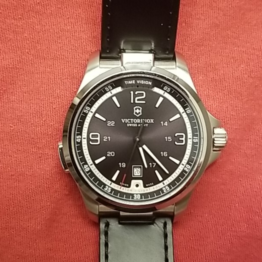 Victorinox Night Vision